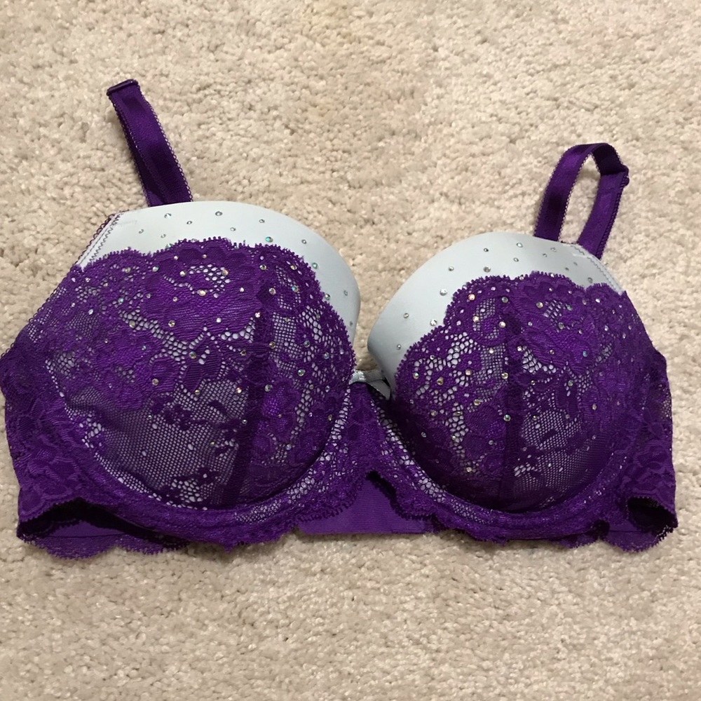 Victoria’s Secret dream angels bra